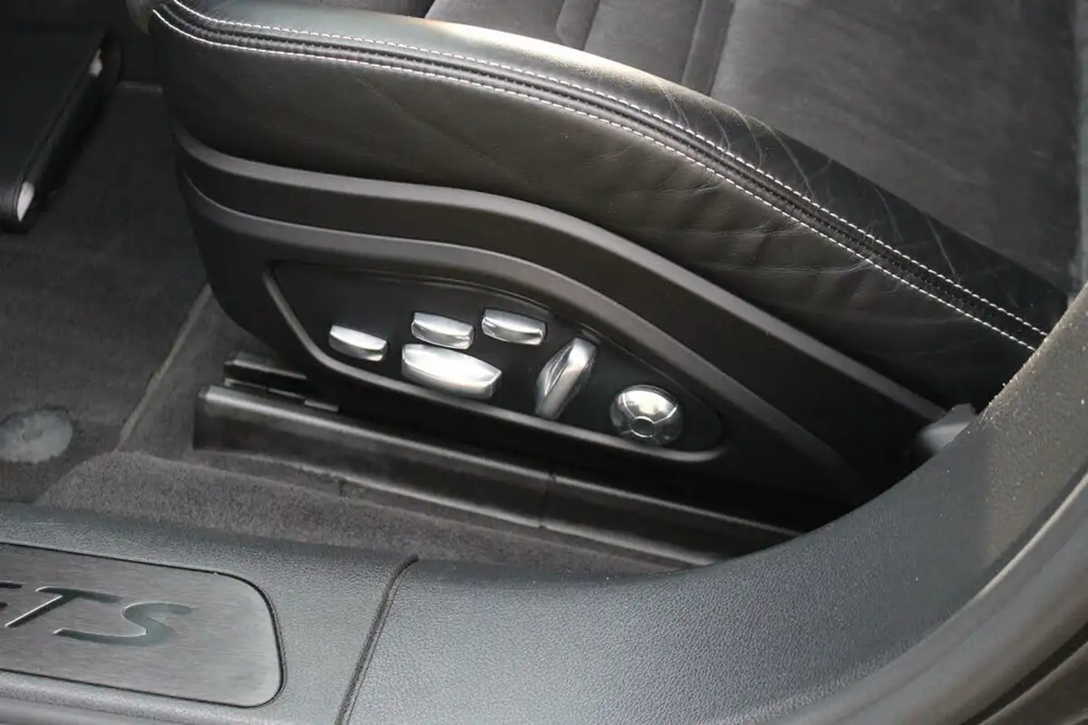 2019-porsche-panamera-40-v8-gts-hatchback-big-36