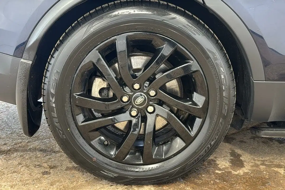 2020-land-rover-discovery-30td6-hse-big-29