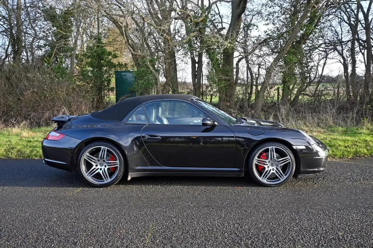 2007-porsche-911-38-carrera-4-s-cabriolet-big-2