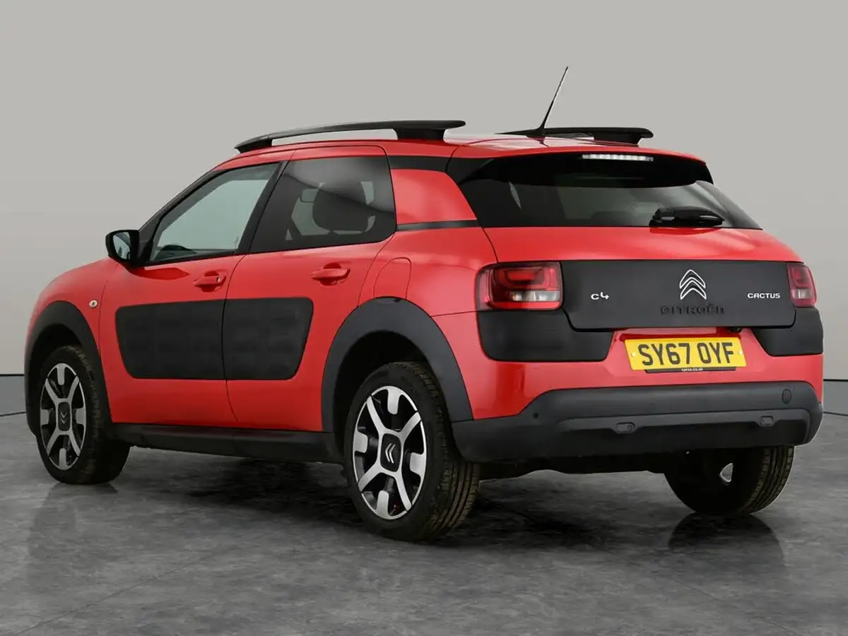 2018-citroen-c4-cactus-16bluehdi-flair-big-9