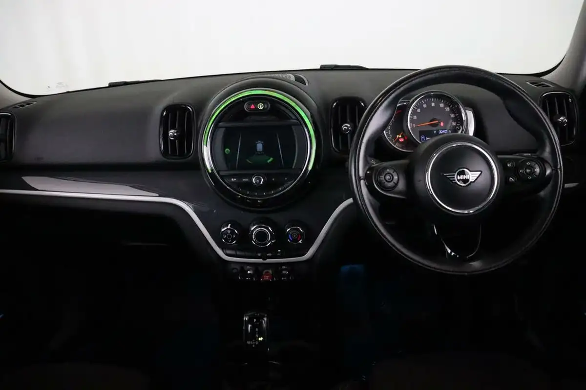 2019-mini-countryman-20-cooper-s-classic-auto-big-15