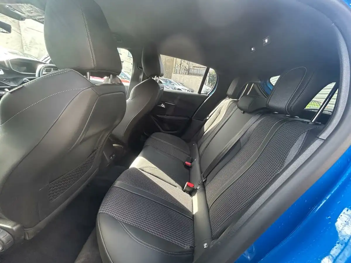 2020-peugeot-208-e-gt-line-big-8