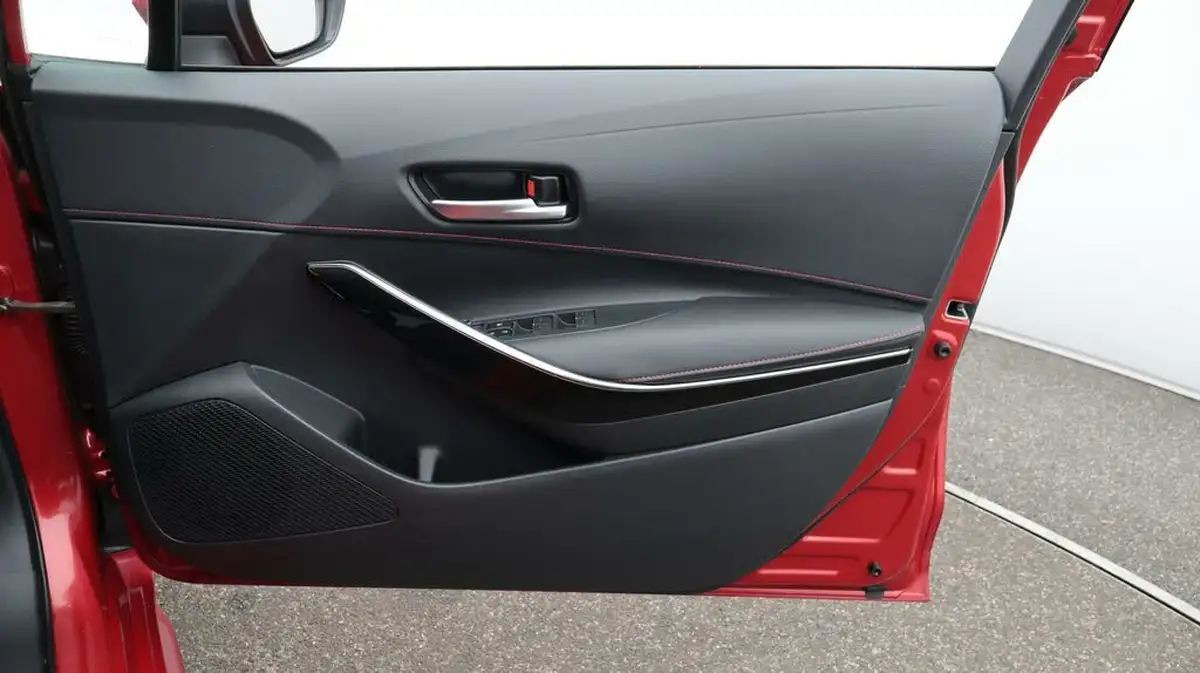 2021-toyota-corolla-18-vvt-i-excel-trk-touring-sports-big-15