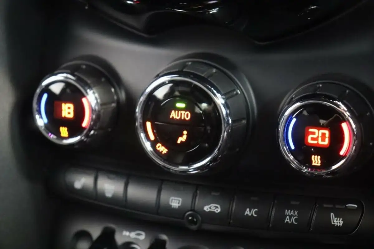 2020-mini-cooper-e-cooper-s-2-big-29