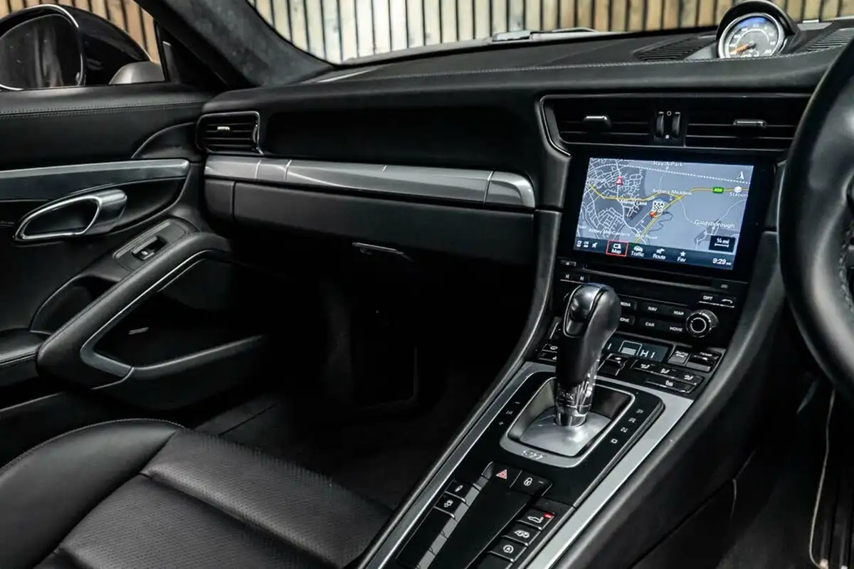 2017-porsche-911-30-carrera-4-s-420bhp-4-s-coupe-pdk-big-24