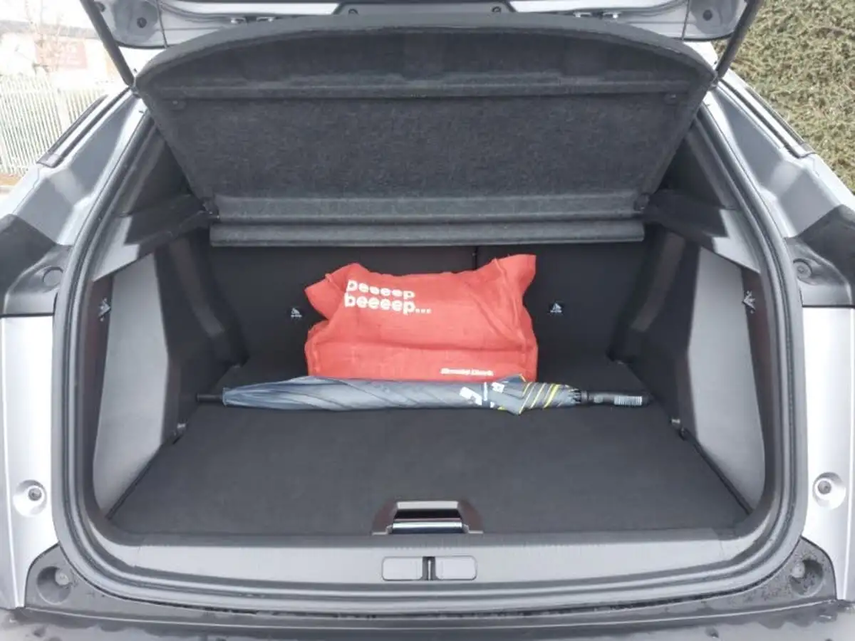 2024-peugeot-2008-suv-12-puretech-allure-130ps-big-7