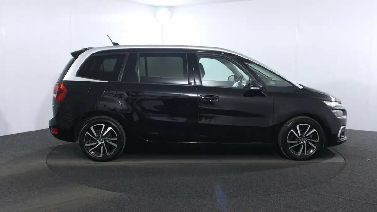 2021-citroen-grand-c4-spacetourer-12-puretech-sense-eat8-big-7