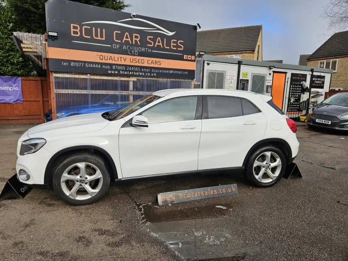 2018-mercedes-benz-gla-class-21d-gla-200d-sport-134bhp-ss-big-2