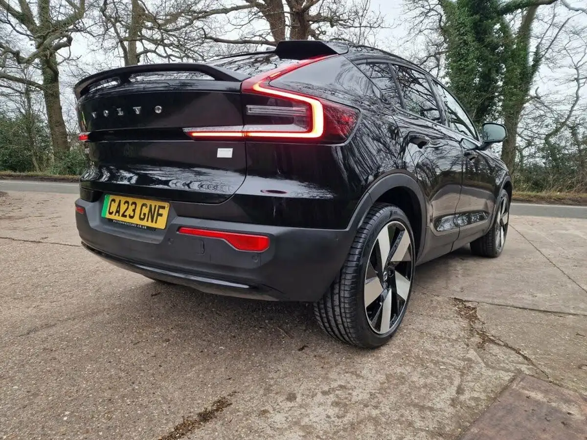 2023-volvo-c40-e-recharge-ultimate-228bhp-big-17