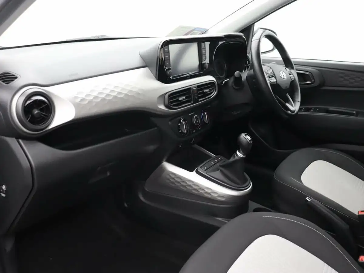 2021-hyundai-i10-10-premium-big-7