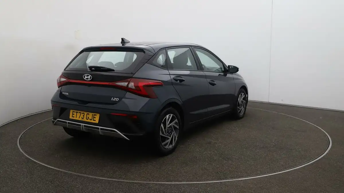 2024-hyundai-i20-10-t-gdi-advance-big-47