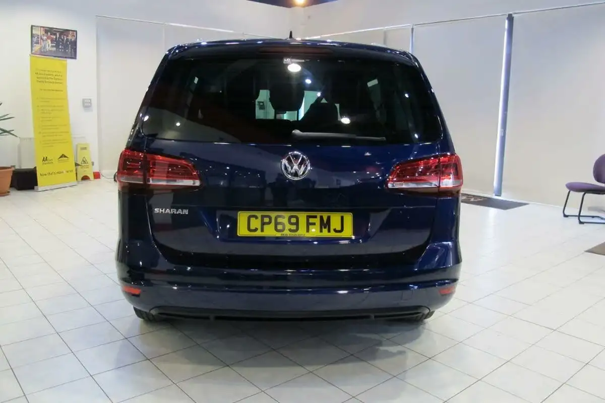 2019-volkswagen-sharan-14-tsi-se-nav-1395cc-big-11