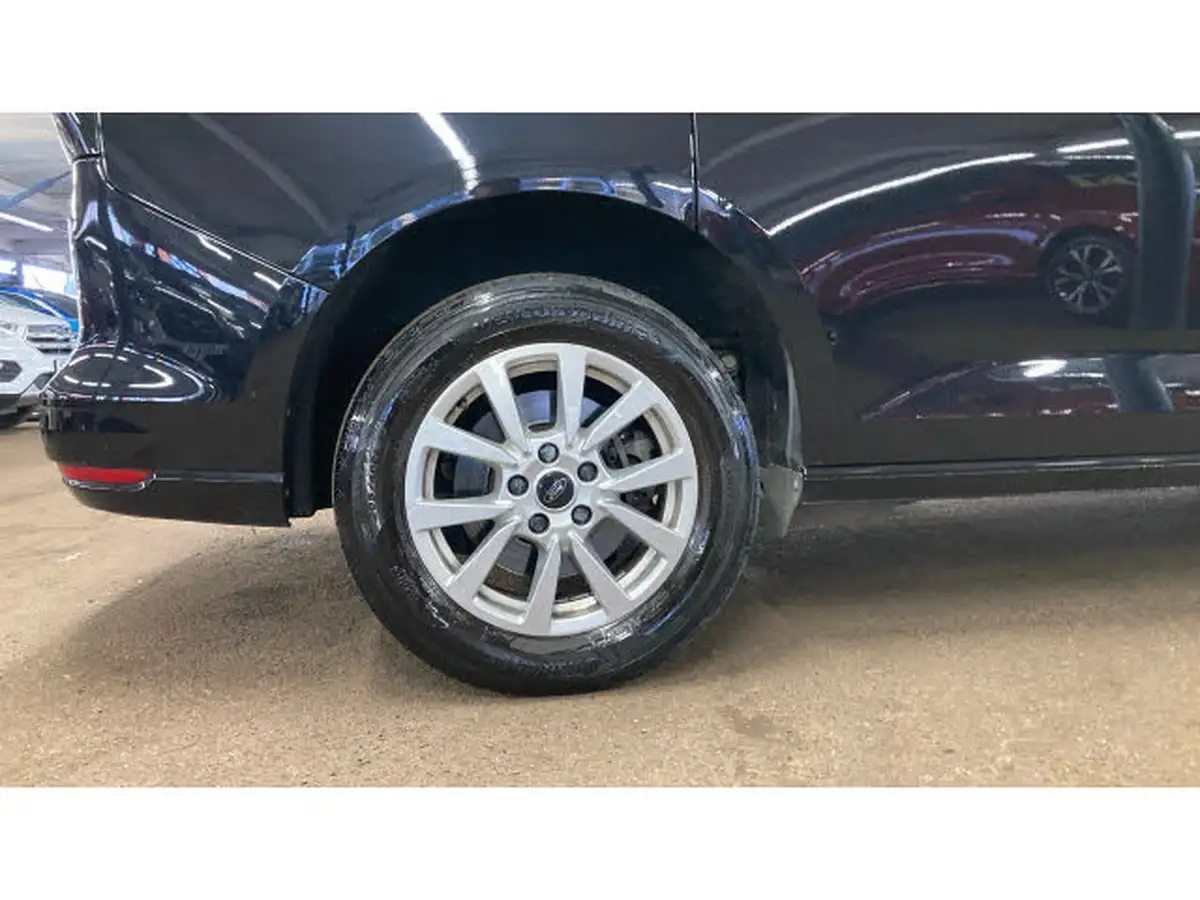 2023-ford-tourneo-connect-20-titanium-big-6