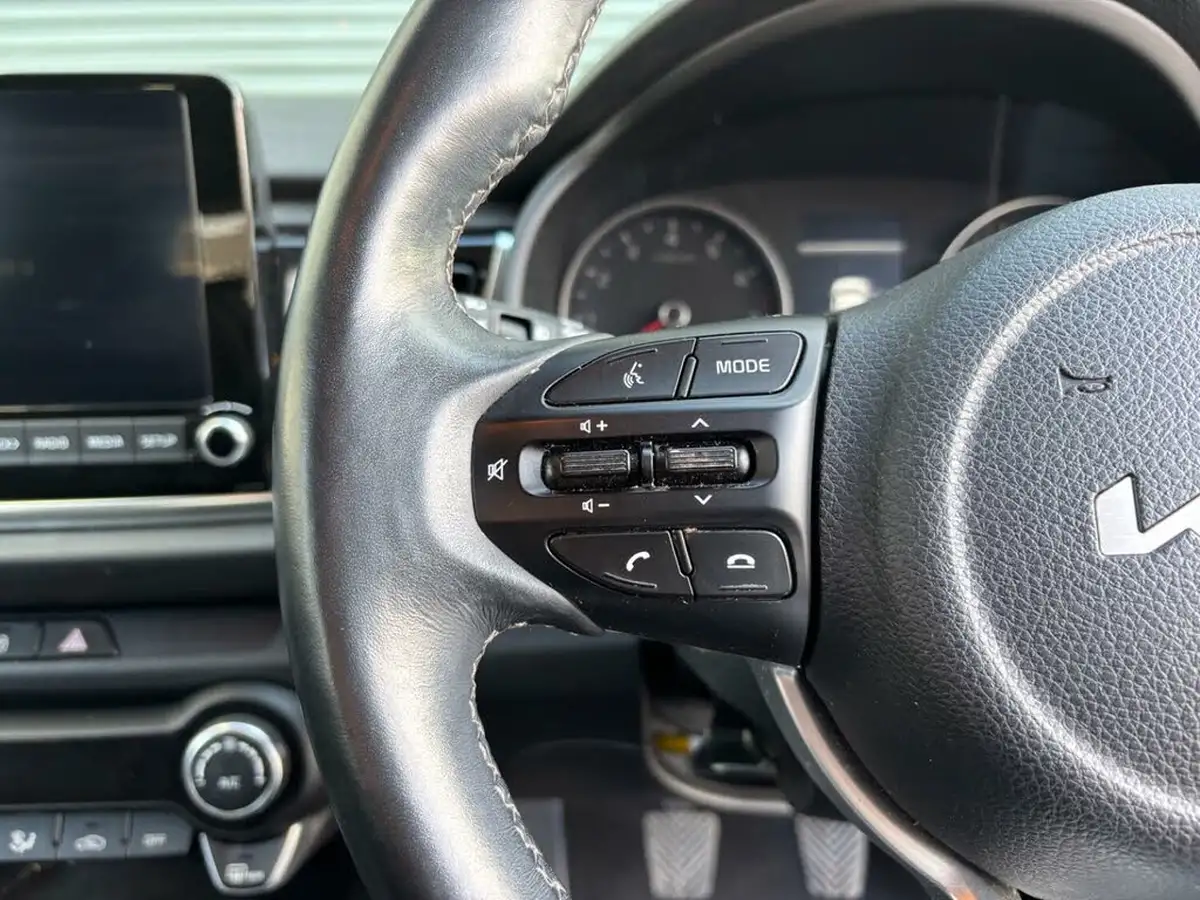 2022-kia-rio-10-t-gdi-3-big-18