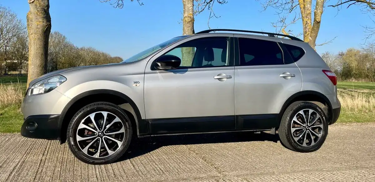 2013-nissan-qashqai-16-360-big-11