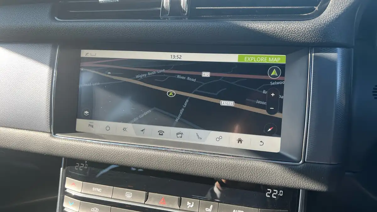 2019-jaguar-xf-20i-r-sport-250ps-ss-saloon-4d-big-10