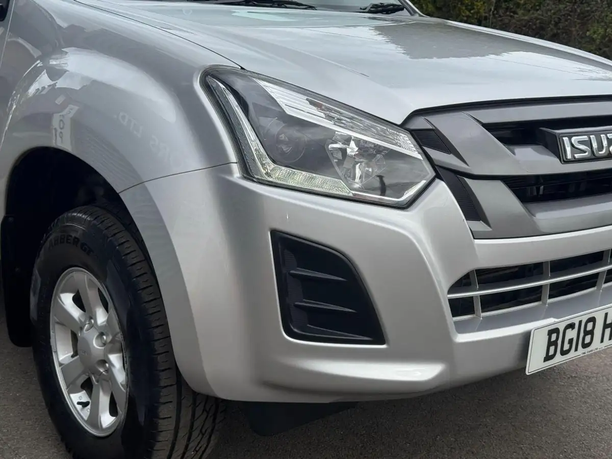 2018-isuzu-d-max-19td-eiger-big-46