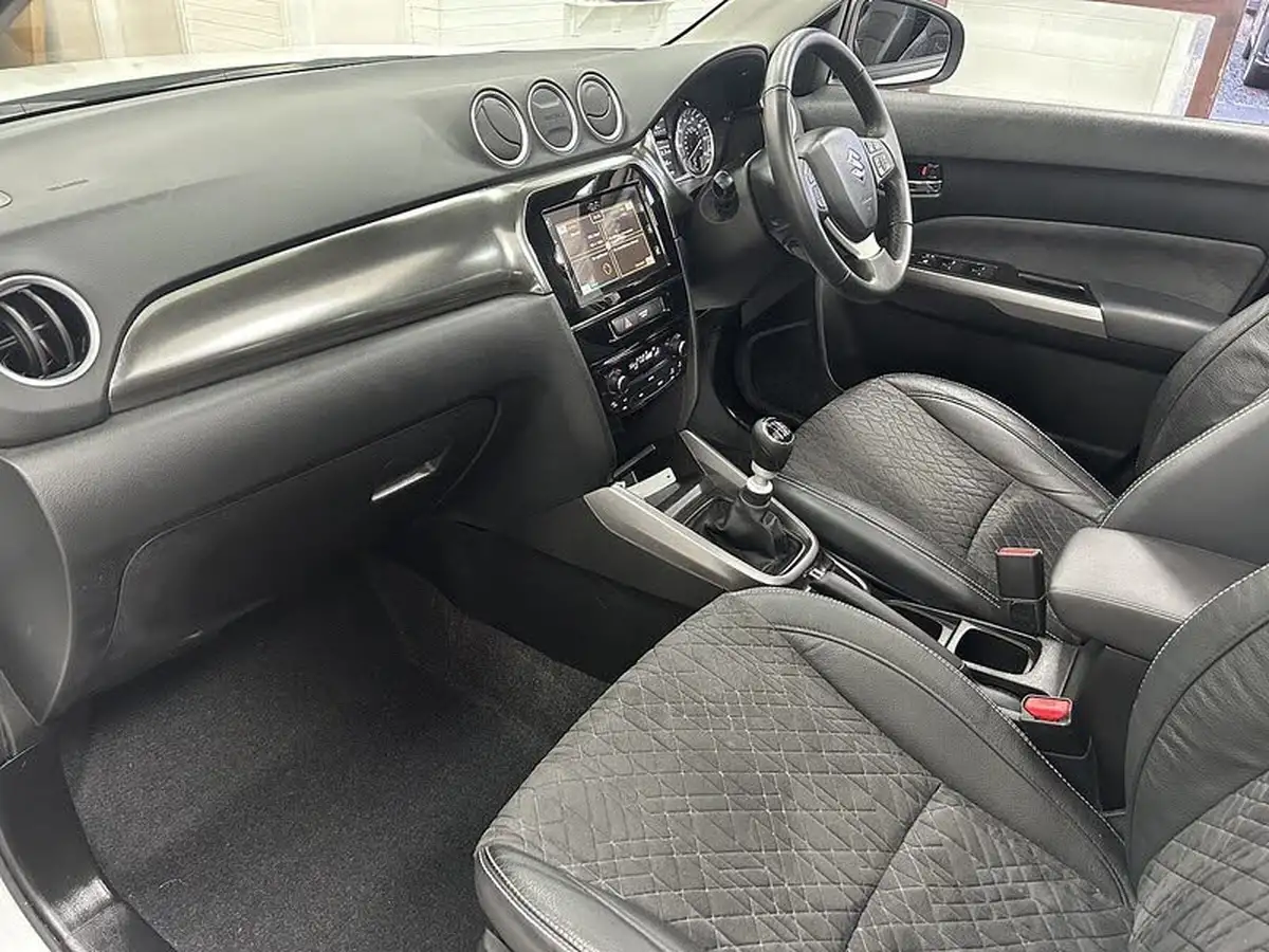 2022-suzuki-vitara-14-boosterjet-sz5-big-9