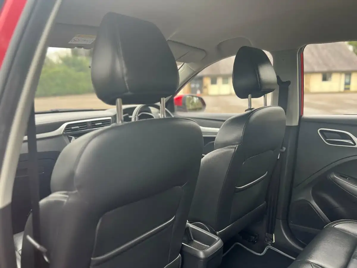 2019-mg-zs-suv-10t-gdi-exclusive-109bhp-big-30