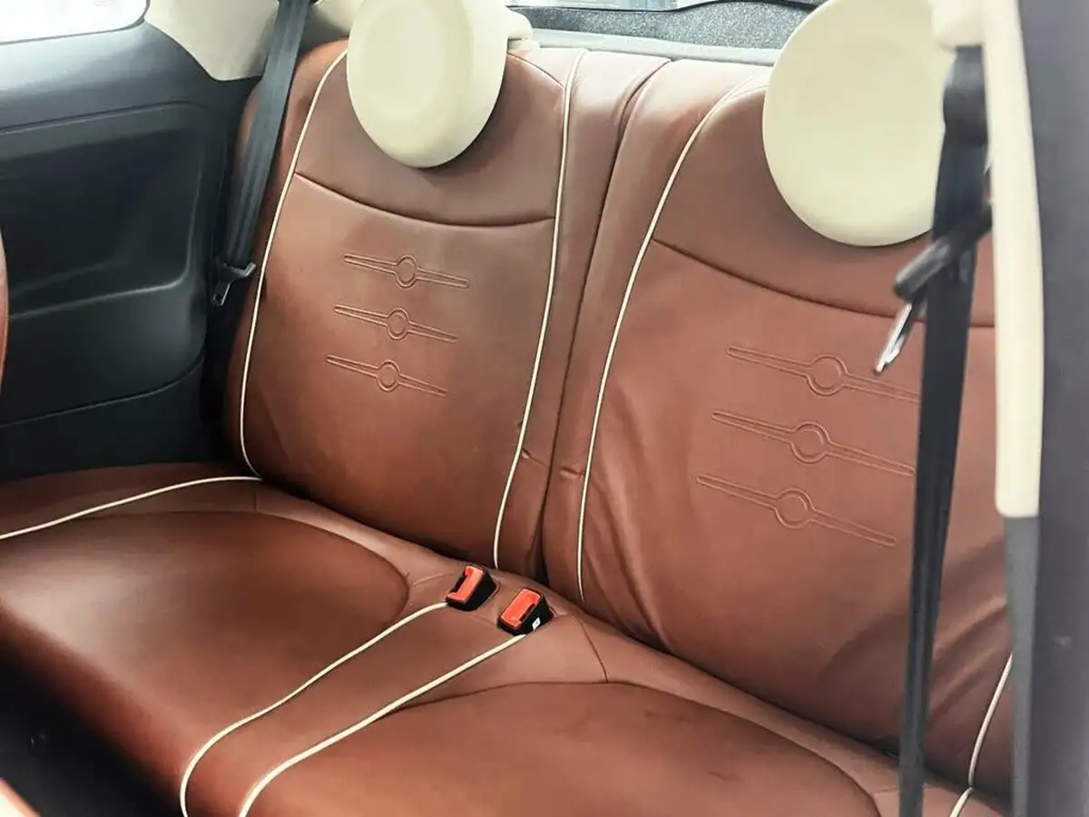 2009-fiat-500-12-lounge-big-21