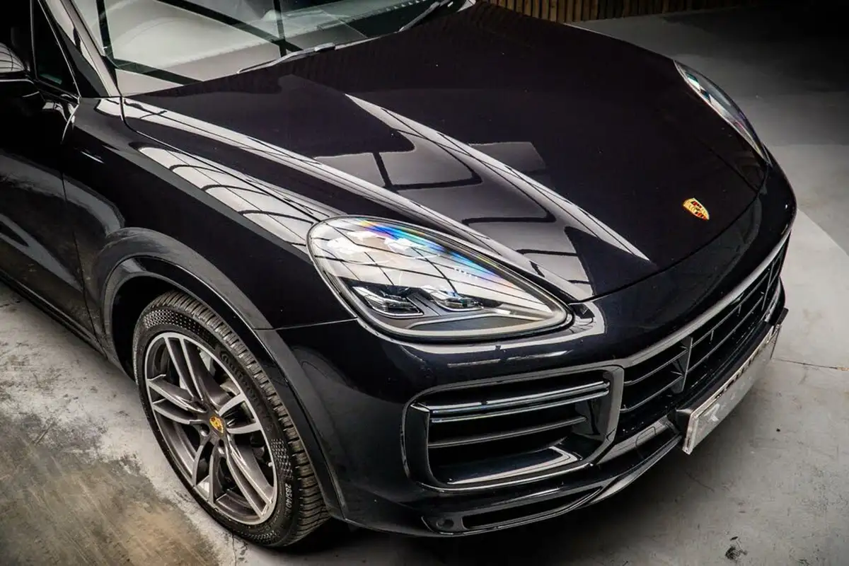 2018-porsche-cayenne-40-v8-turbo-big-10