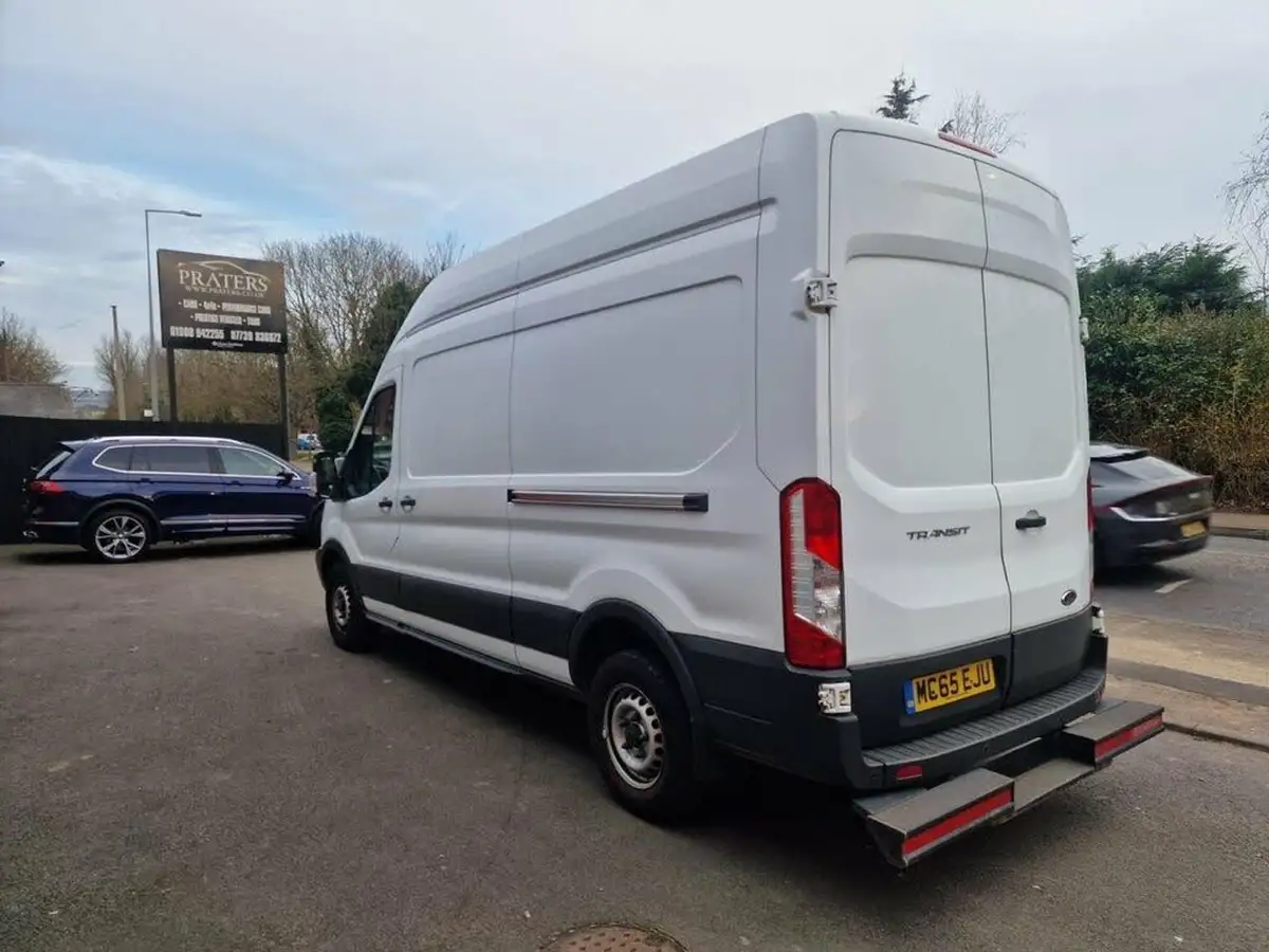 2015-ford-transit-22tdci-350-l3h3-125ps-rwd-panel-van-big-1