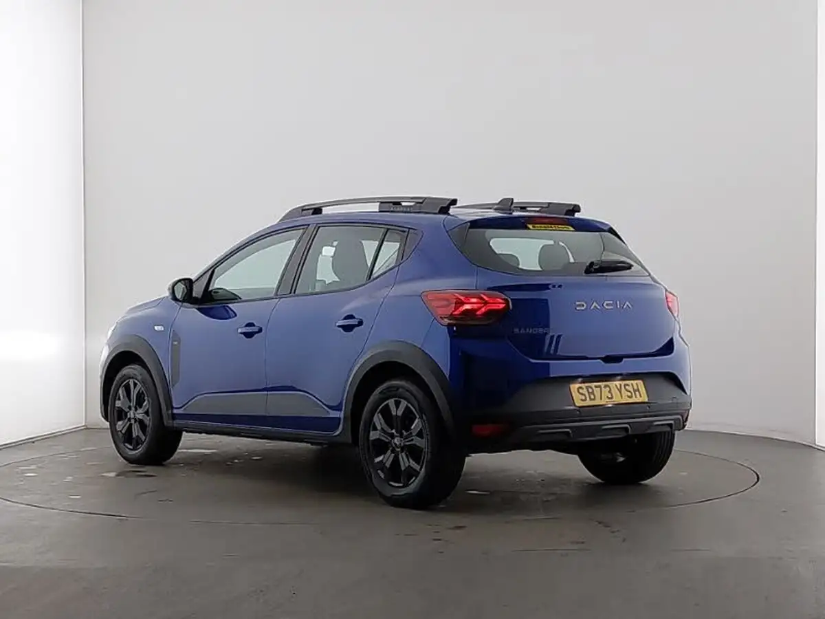 2023-dacia-sandero-stepway-10-tce-essential-90bhp-big-1