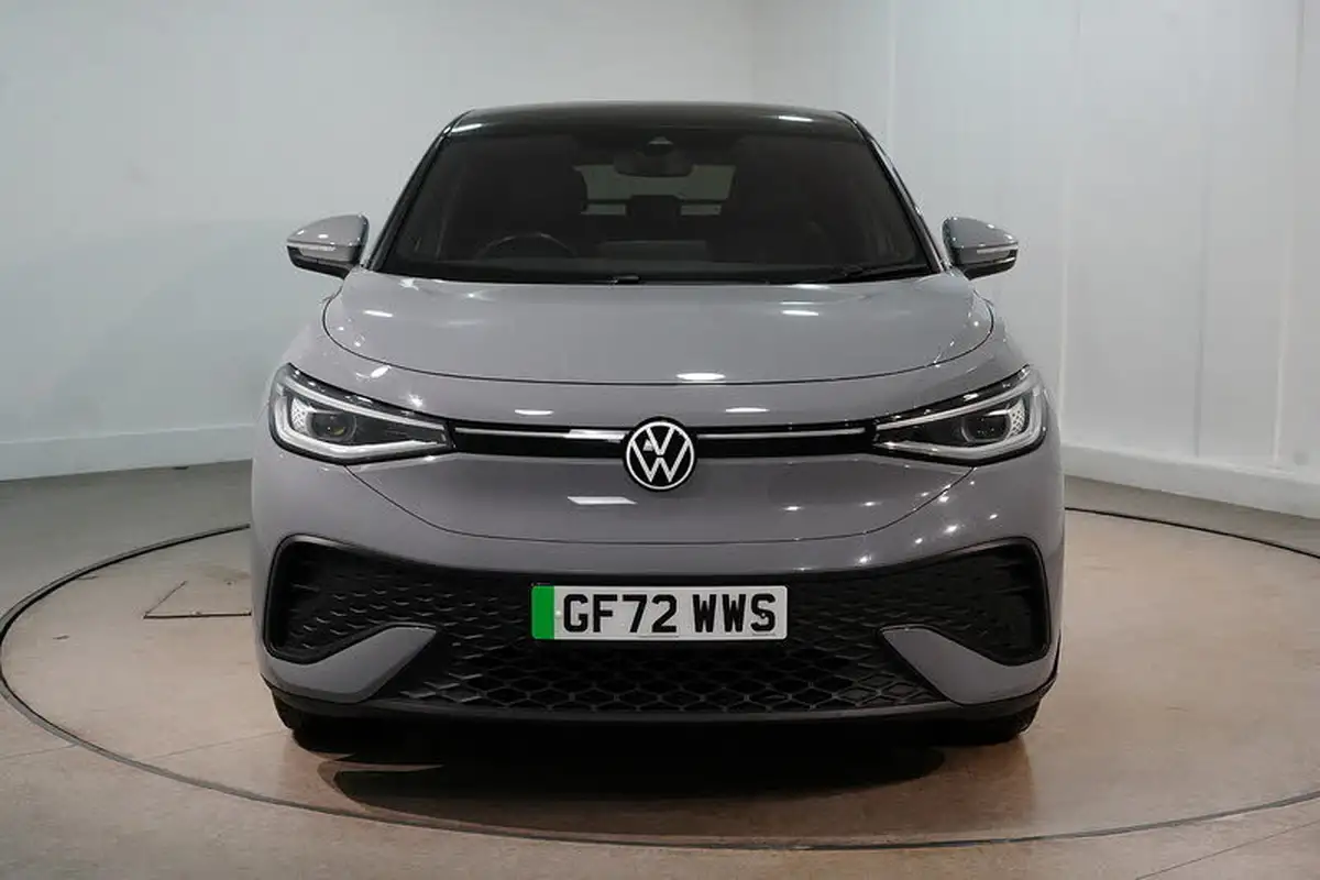 2022-volkswagen-id5-e-style-174ps-big-2