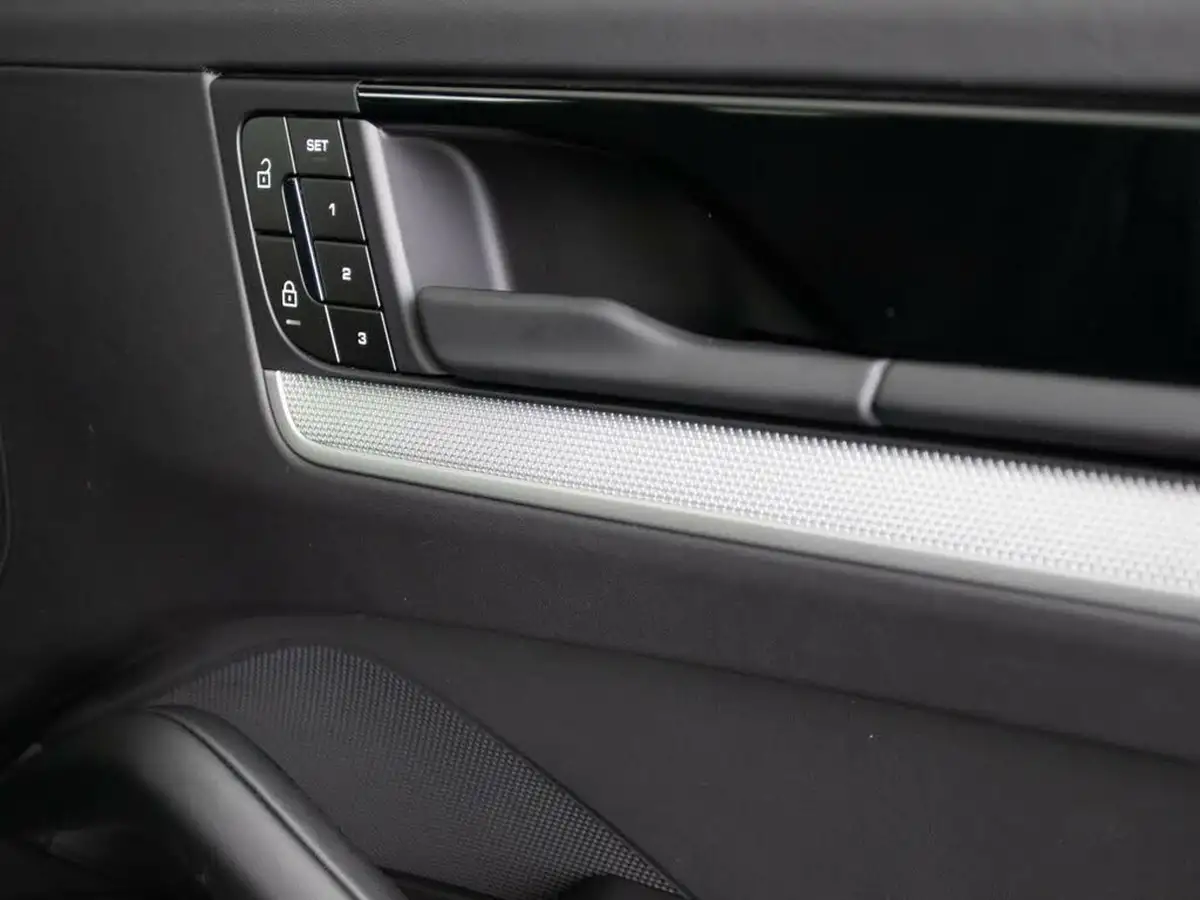 2024-porsche-cayenne-30-v6-e-hybrid-470ps-coupe-big-30