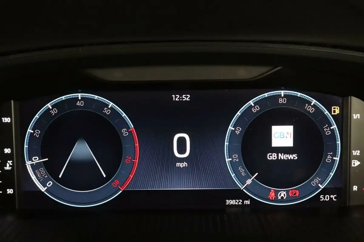2021-skoda-octavia-10-tsi-se-technology-hatchback-big-19