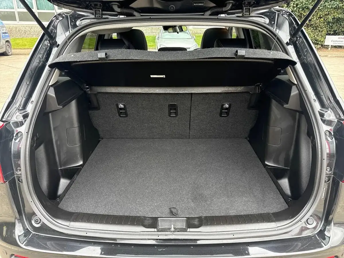 2022-suzuki-vitara-15-sz5-big-11