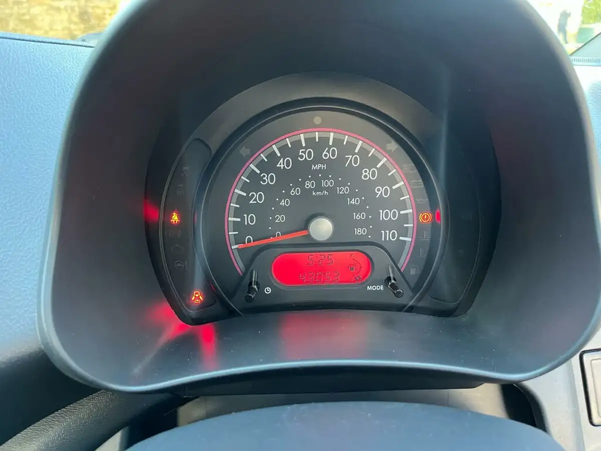 2015-suzuki-alto-10-sz-big-25