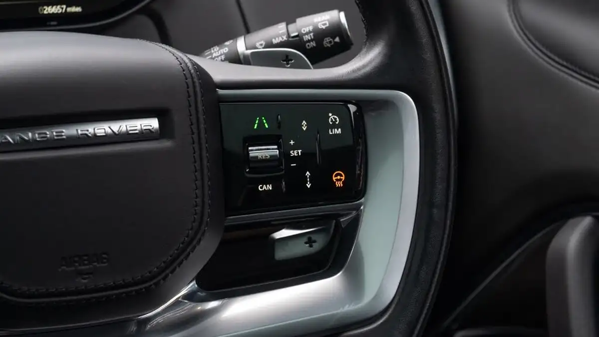 2022-land-rover-range-rover-30-p440e-hse-big-13