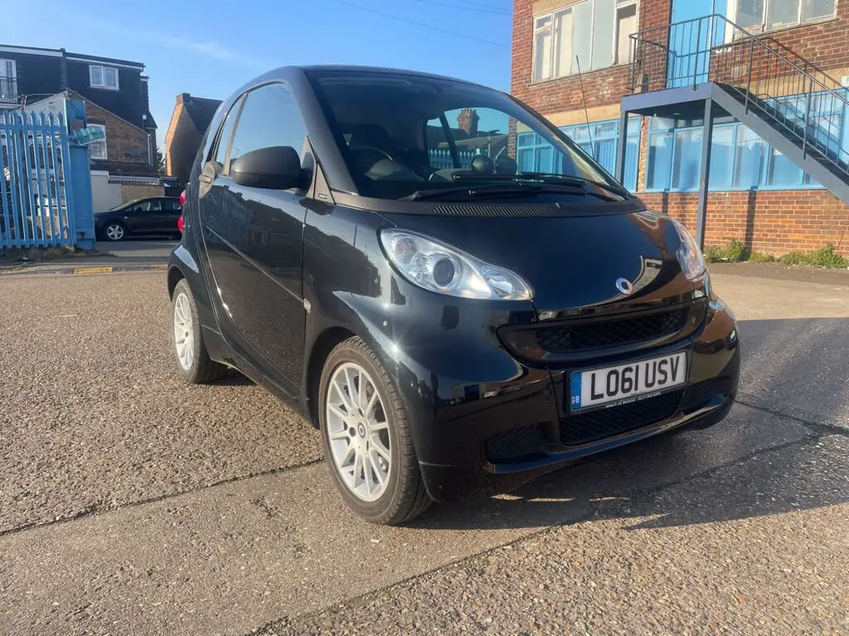 2012-smart-fortwo-10-passion-71bhp-coupe-softouch-big-1