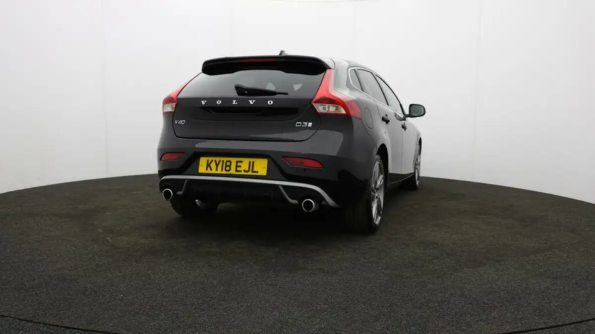 2018-volvo-v40-20td-d3-r-design-pro-big-74