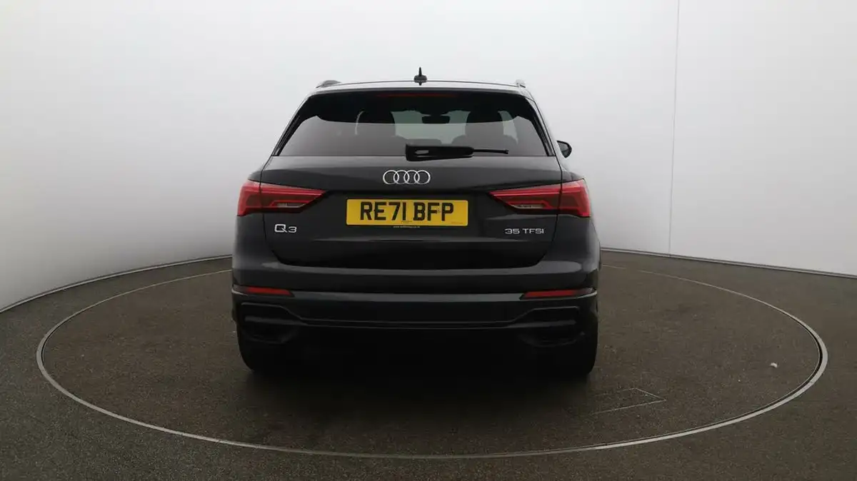 2021-audi-q3-15-35-tfsi-black-edition-codcomfort-sound-pack-station-wagon-big-6