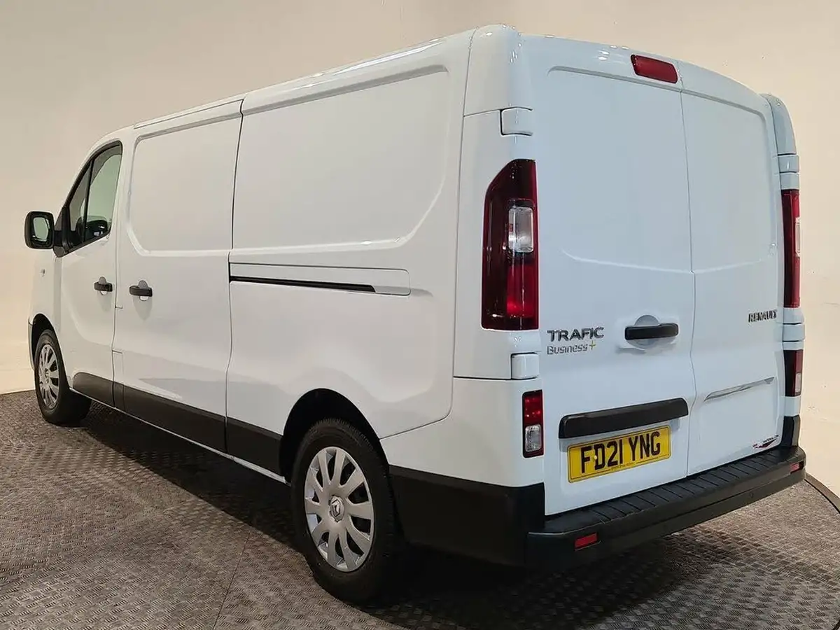 2021-renault-trafic-20dci-ll30-energy-120-business-panel-big-2