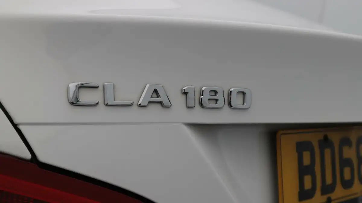 2018-mercedes-benz-cla-16-cla-180-amg-line-edition-coupe-4d-7g-dct-big-20