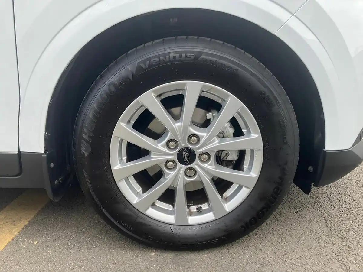 2024-ford-transit-courier-10t-limited-ecoboost-125pseu6d-big-7