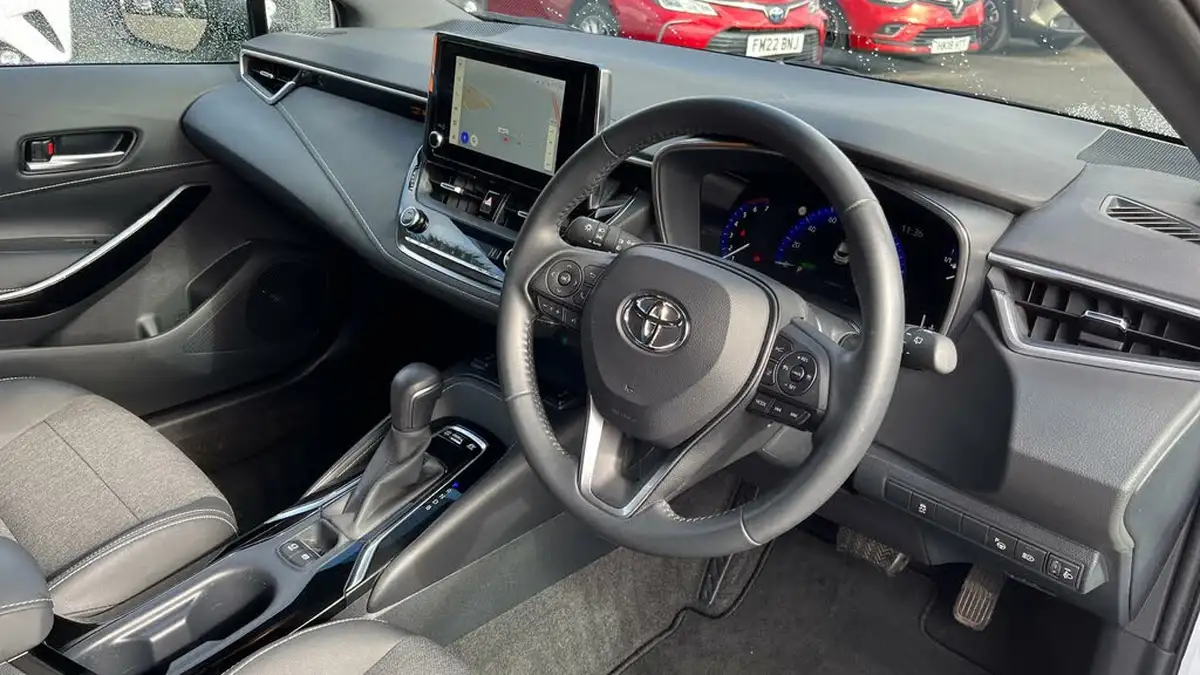 2022-toyota-corolla-18-vvt-i-design-120bhp-trk-hatchback-5d-big-20