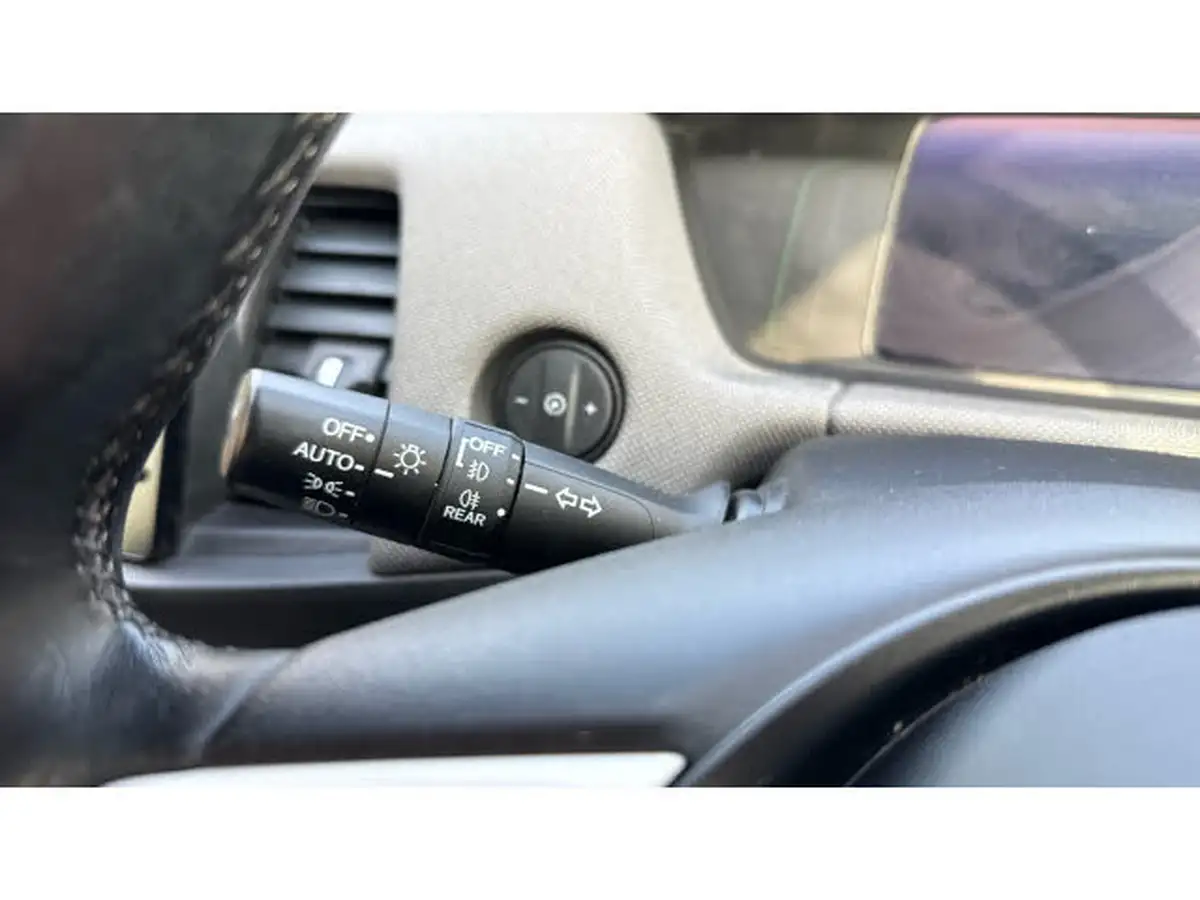 2021-honda-jazz-15-i-mmd-crosstar-ex-109ps-two-tone-big-29