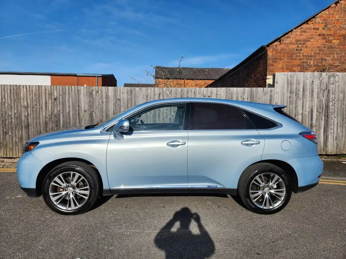 2012-lexus-rx-450h-35-advance-pan-big-4