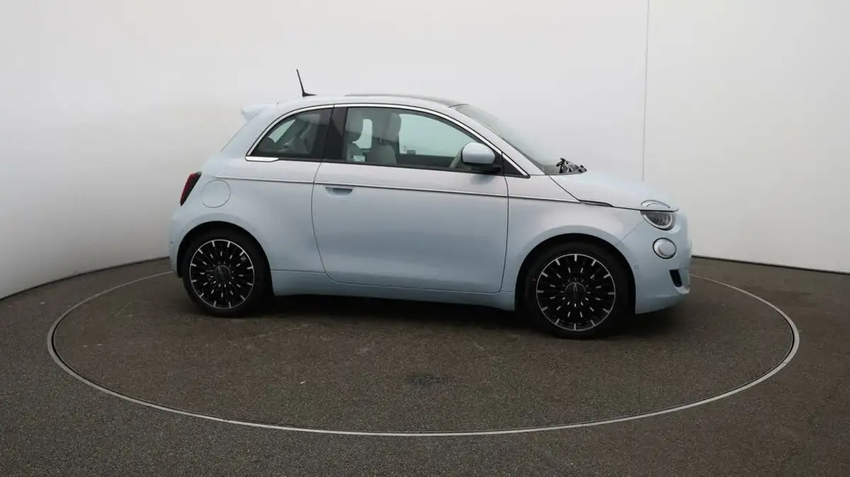 2021-fiat-500-e-la-prima-big-41