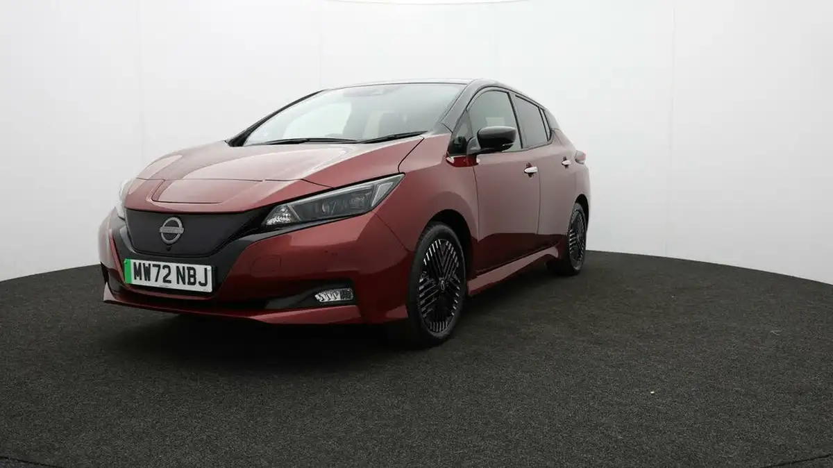 2023-nissan-leaf-e-tekna-39kwh-big-58