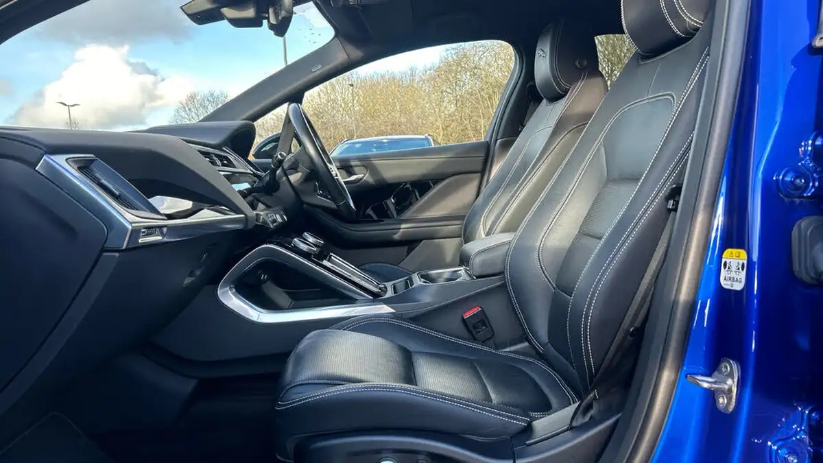 2021-jaguar-i-pace-ev400-black-big-2