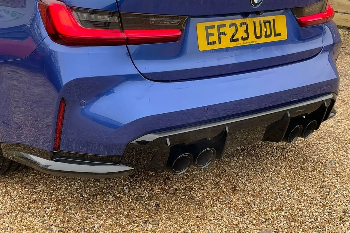 2023-bmw-3-series-30-m3-competition-xdrive-saloon-4d-big-17