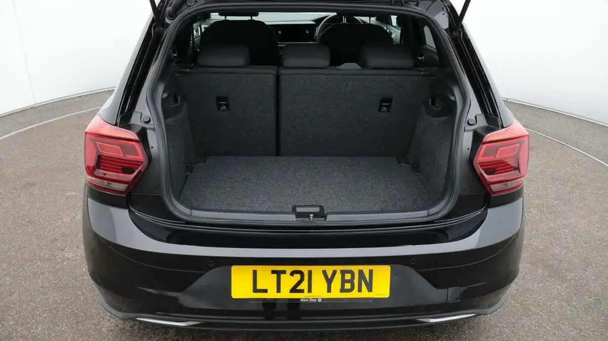 2021-volkswagen-polo-10-tsi-r-line-95ps-dsg-big-17