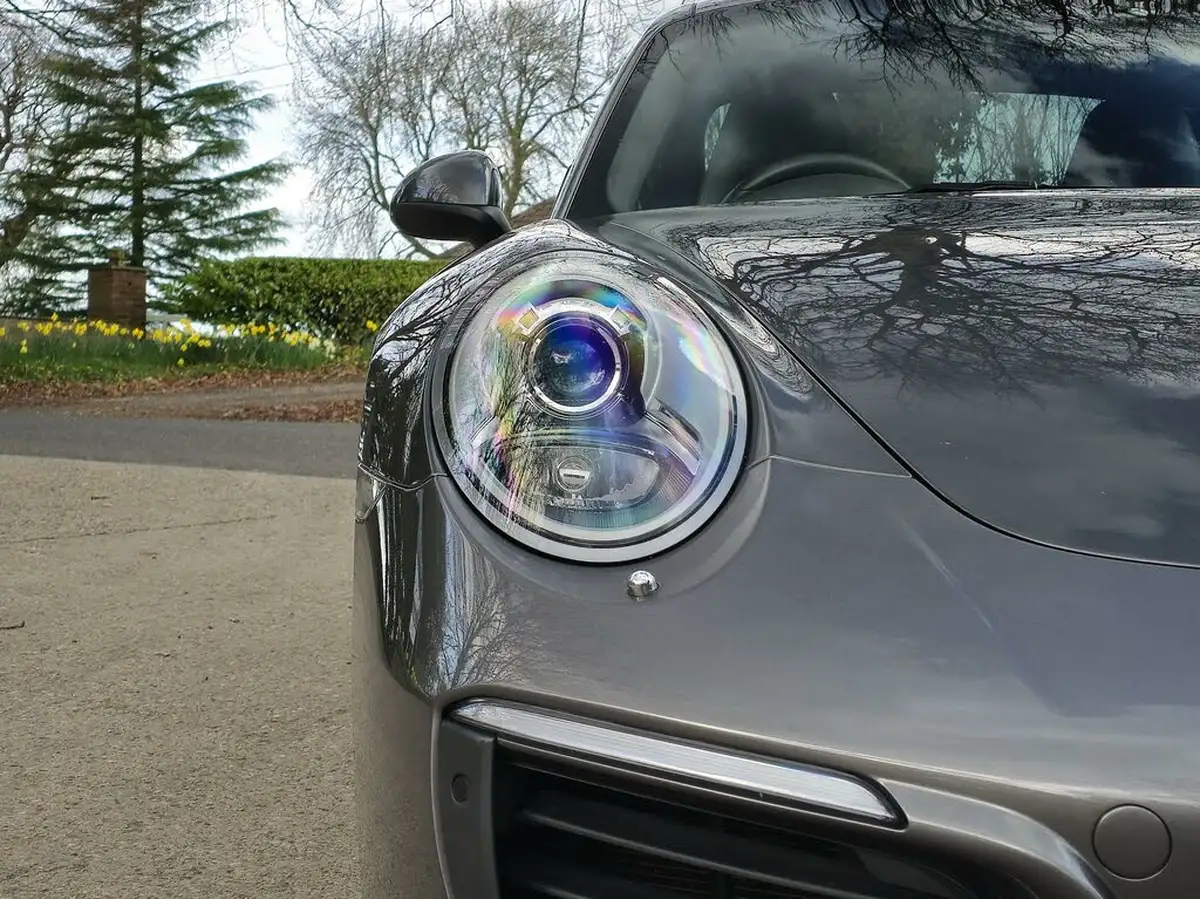2017-porsche-911-30-carrera-coupe-big-2