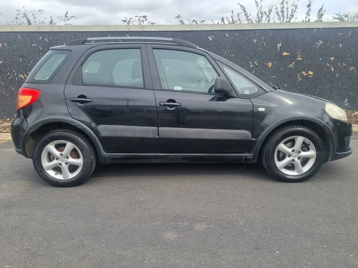 2007-suzuki-sx4-16-glx-4grip-big-5