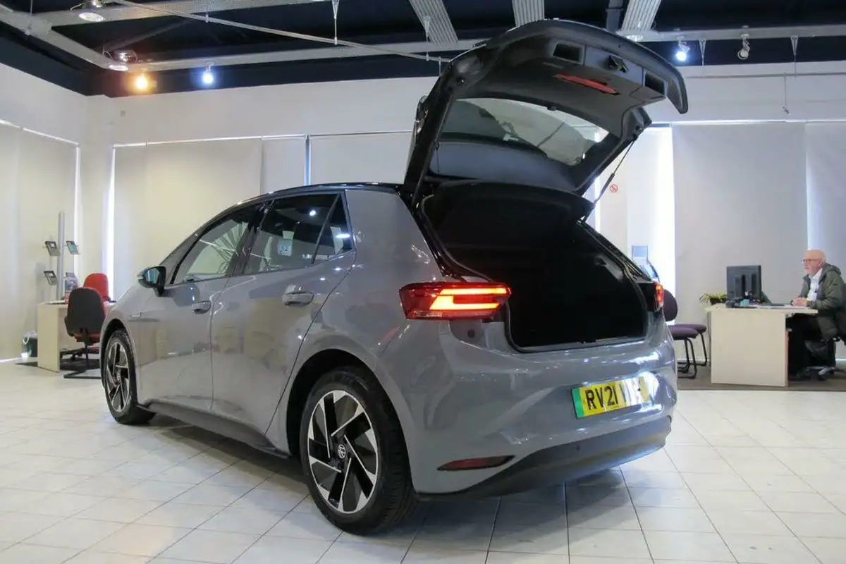 2021-volkswagen-id3-e-life-145ps-58kwh-pro-big-5